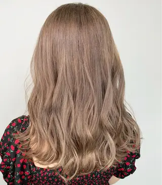 セミロング 山田 絵里菜のヘアスタイル