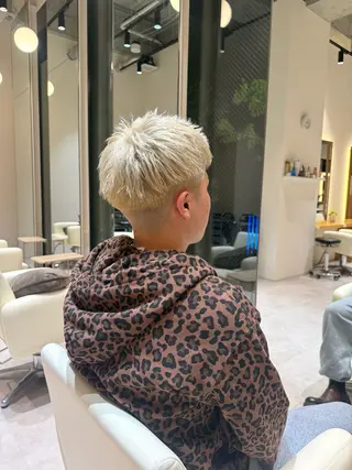 カラー yana /ブリーチモデルのヘアスタイル