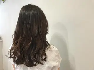 ロング カラー いけだ ひかり ハイライトくびれヘアのヘアスタイル