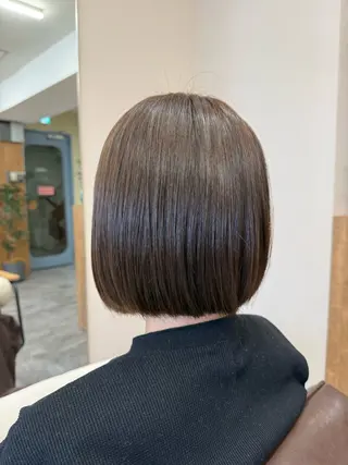 ミディアム カラー 山口 桃果のヘアスタイル