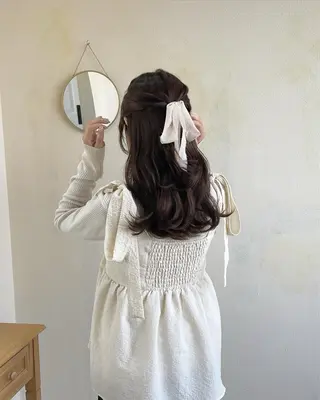 ロング カラー 🍋透け感カラー🍃 オリーブ🍐Kahoのヘアスタイル