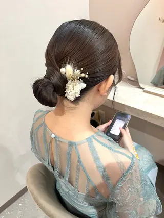ミディアム ヘアアレンジ Mila Akariのヘアスタイル