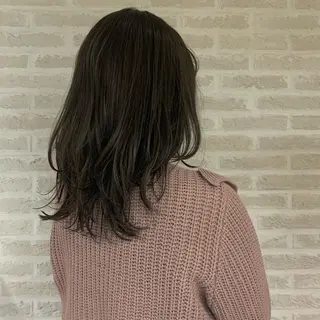 セミロング カラー ✄折橋 彩花🐶🍑のヘアスタイル