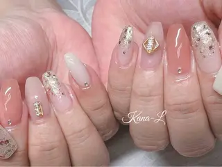 ネイル 芦辺 香奈のネイルデザイン