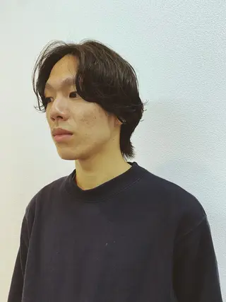 ミディアム パーマ メンズ専門ブリー チカラー⚡️リュウジのヘアスタイル