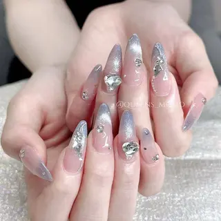 ネイル Queens マオのネイルデザイン