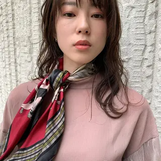ロング カラー 榑松 恵里のヘアスタイル