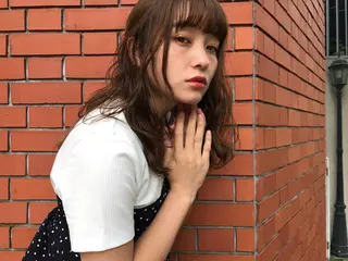 セミロング カラー パーマ moanin モーニンのヘアスタイル