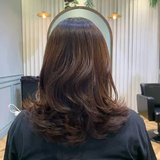 ミディアム 蓼沼 由莉のヘアスタイル