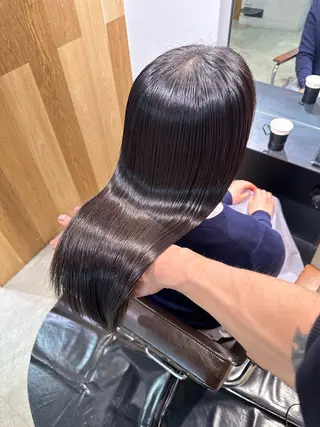 ロング 縮毛矯正🌝髪質改善 🌝一条龍輝のヘアスタイル