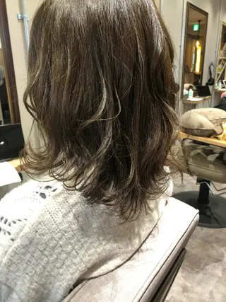 ミディアム 北崎  えりのヘアスタイル
