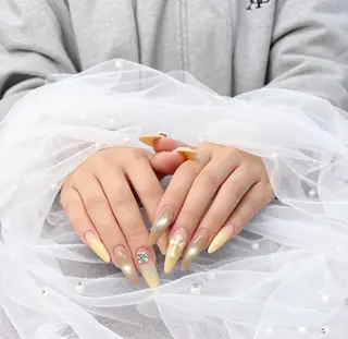 ネイル Dyo Nail_Royalのネイルデザイン