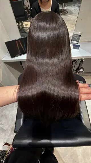セミロング カラー レイヤー×艶髪特化 マネージャー安藤光司のヘアスタイル