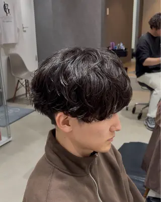 メンズ メンズパーマ 渡辺将功のヘアスタイル