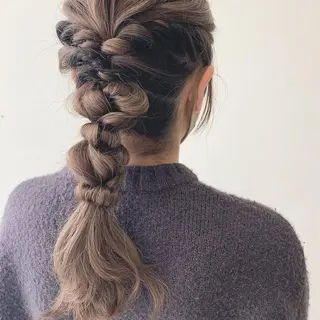 ロング ヘアアレンジ 保谷 菜々美のヘアスタイル