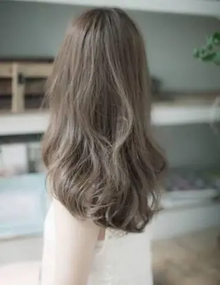 ロング カラー パーマ 【公式】amble luxe池袋東口🩷のヘアスタイル
