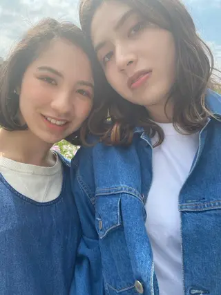 カラー パーマ ミディアム CEINE PATHのヘアスタイル