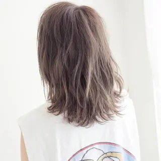 穏やかな美容室 🧑🏻‍🎨のヘアスタイル