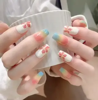 ネイル Hina ネイルサロンのネイルデザイン