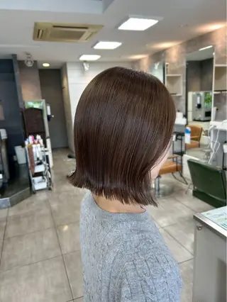ショート カラー 西岡 英菜のヘアスタイル