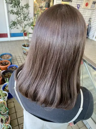 セミロング カラー 武田 悠生乃のヘアスタイル