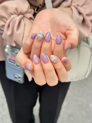 ミディアム yuka ⭐︎のネイルデザイン