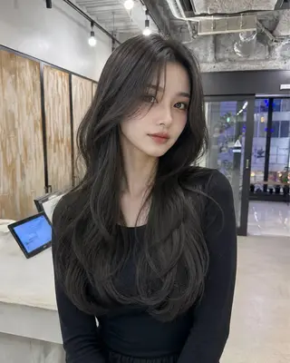 ロング カラー 韓国ヘア🫧 KAZUTOのヘアスタイル