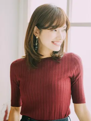 セミロング カラー 林 里美のヘアスタイル