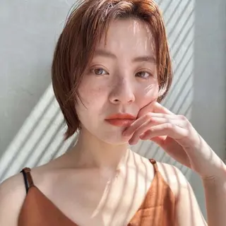 ミディアム カラー 似合わせカット× 顔周りカットるな🌛のヘアスタイル