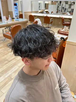 パーマ メンズ 小沼 裕太のヘアスタイル