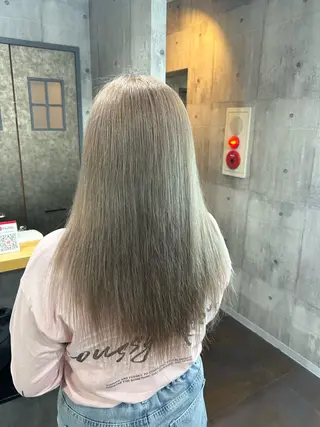 ロング 💙透明感カラー推し 🇰🇷ココロ🦋のヘアスタイル