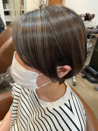 カラー nowhere ノーウェアのヘアスタイル