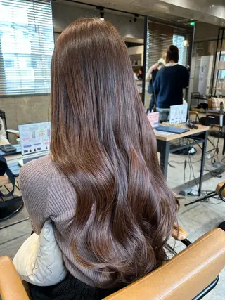 ロング カラー 新井 心菜のヘアスタイル