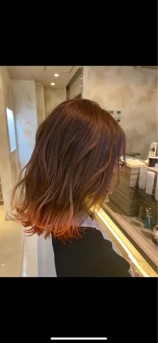 ミディアム カラー 伊藤 舜斗のヘアスタイル