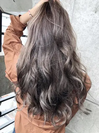 カラー 夜23時まで予約🉑 reverieあきらのヘアスタイル