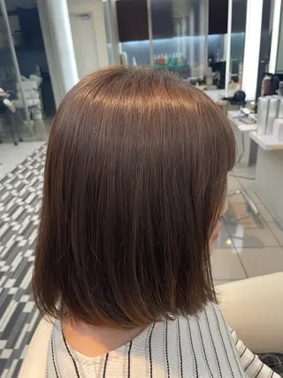 ミディアム 辻 紀穂のヘアスタイル