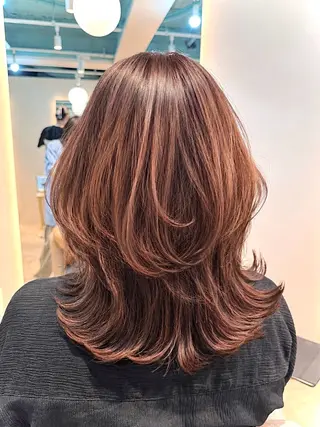 ロング ハイレイヤー/顔周り /レイヤーカットのヘアスタイル