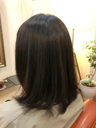ミディアム 口コミ評価4.9⭐︎ カワナベ マサシのヘアスタイル