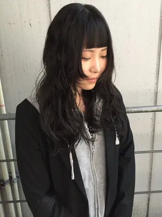 セミロング パーマ 杏華レイヤー/ パーマ/ハイトーンのヘアスタイル