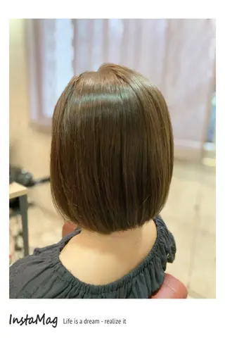 ミディアム カラー ERIKO Tのヘアスタイル