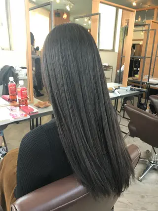 セミロング 豊中駅3分eha レッスンモデルのヘアスタイル