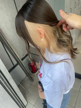 セミロング カラー 町田ブリーチ特化 MANATOのヘアスタイル