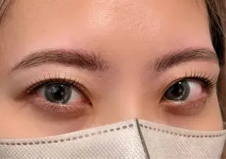マツエク・マツパ 渋谷・表参道サロン yukaの眉毛・アイブロウイメージ
