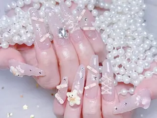 ネイル 🎀まゆ 🪽🐾のネイルデザイン