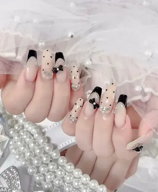 ロング E🌷nail 長さだし専門店のネイルデザイン