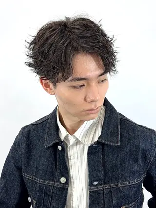 パーマ メンズ フェザーパーマ浦和 スパイキーショートのヘアスタイル