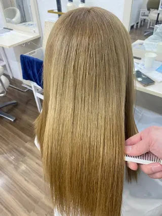 ロング GLOSS 心斎橋 山上のヘアスタイル