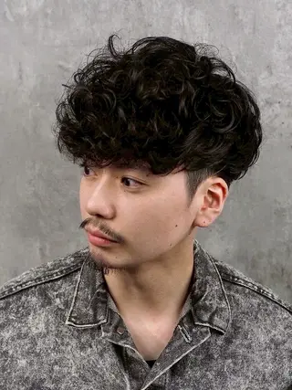 ショート パーマ メンズ プレミアムバーバー 渋谷原宿店のヘアスタイル