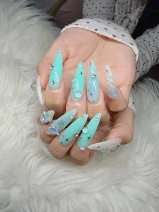 ネイル Lee Nailsのネイルデザイン