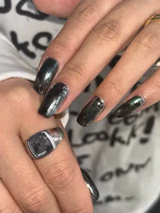 ネイル 🪐富島彩夏 /海外nail🪐のネイルデザイン